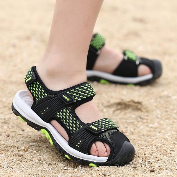new 2020 summer children beach boys sandals children kids shoes closed toe fashion shoes for boys european size 29-40, Black;red
new 2020 summer children beach boys sandals children kids shoes closed toe fashion shoes for boys european size 29-40, Black;red
