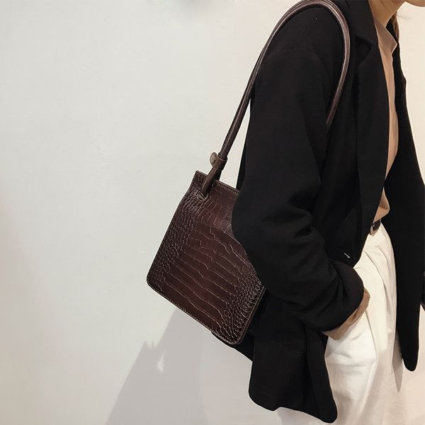 pu leather women bags simple quality shoulder bag retro female new messenger bag 01-sb-qdxkjy
pu leather women bags simple quality shoulder bag retro female new messenger bag 01-sb-qdxkjy