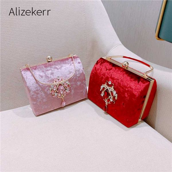 diamonds velvet clip evening bags women 2020 handmade retro metal handle small square crossbody bag ladies elegant purse wedding
diamonds velvet clip evening bags women 2020 handmade retro metal handle small square crossbody bag ladies elegant purse wedding