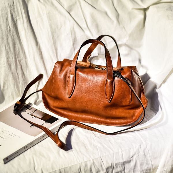 vintage handmade handbag large capacity first layer leather shoulder bag leather messenger female bag
vintage handmade handbag large capacity first layer leather shoulder bag leather messenger female bag