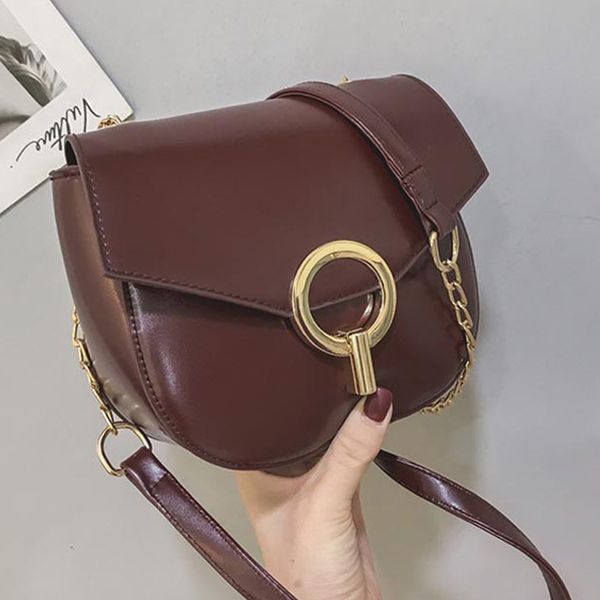 trendy leather straps shoulder bag fashion flap messenger bag for women retro solid metal hasp crossbody personality handbag
trendy leather straps shoulder bag fashion flap messenger bag for women retro solid metal hasp crossbody personality handbag