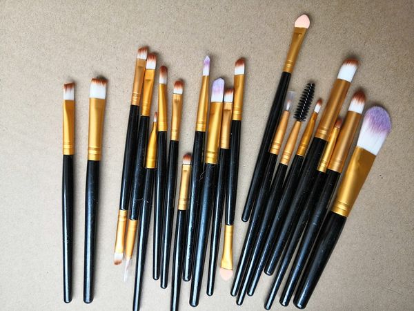2019 new professional 15pcs make up brush set case with nature contour powder cosmetics brush makeup
2019 new professional 15pcs make up brush set case with nature contour powder cosmetics brush makeup