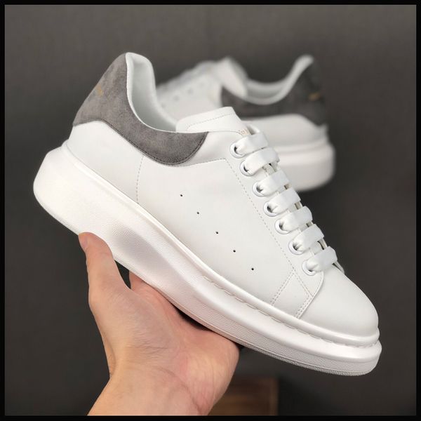 brand luxury designer mq shoes women men 3m reflective mcqueens fashion sneakers thick bottom white black red high quality
brand luxury designer mq shoes women men 3m reflective mcqueens fashion sneakers thick bottom white black red high quality