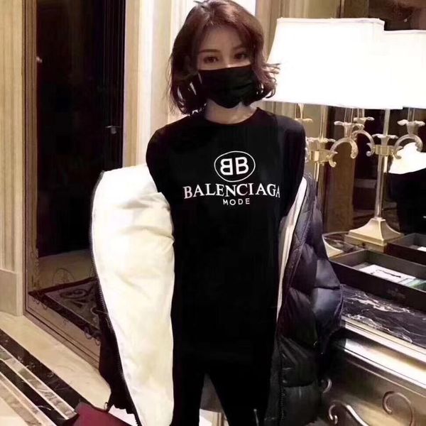 new women designer tshirts luxury summer letter print t shirt men womens t shirt cotton tees short sleeve casual t-shirt for designer, White
new women designer tshirts luxury summer letter print t shirt men womens t shirt cotton tees short sleeve casual t-shirt for designer, White