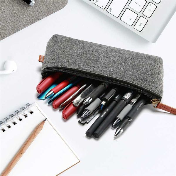 children's pencil case student stationery bag home office supplies large capacity felt pencil stationery storage bag
children's pencil case student stationery bag home office supplies large capacity felt pencil stationery storage bag