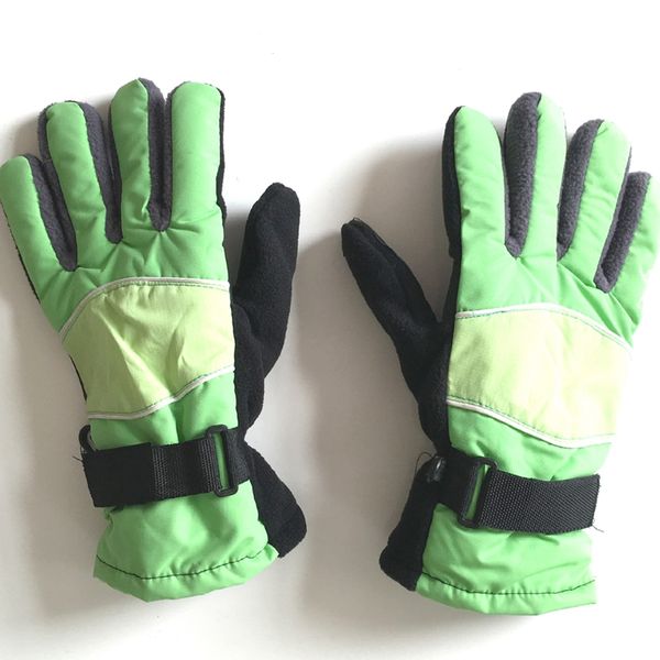 swimmart various colors anti-slip thickening teenage students winter windproof warm outdoor cycling mountaining gloves
swimmart various colors anti-slip thickening teenage students winter windproof warm outdoor cycling mountaining gloves