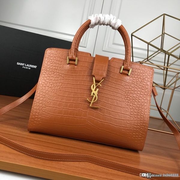 litchi grain leather large capacity ladies handbags solid color wild designer bag red black camel wine red gray number: 8813
litchi grain leather large capacity ladies handbags solid color wild designer bag red black camel wine red gray number: 8813