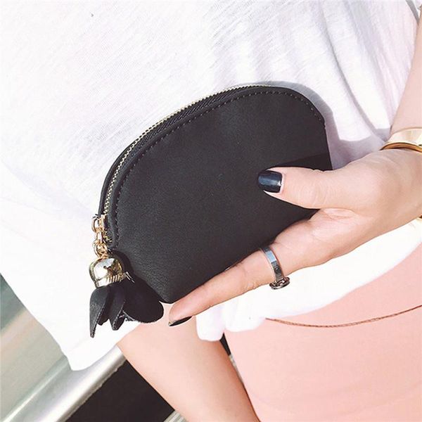 2019 vintage women wallets keychain coin pouch pu leather portable mini zipper change purse coin pockets simple change wallet, Red;black
2019 vintage women wallets keychain coin pouch pu leather portable mini zipper change purse coin pockets simple change wallet, Red;black