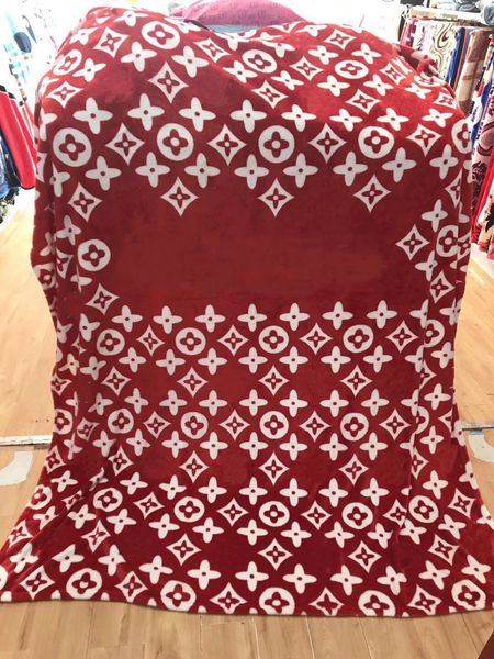 Новый горячий Черный Красный Белый Бросить руно Одеяло 150x200cm C S стиль Логотип для
Новый горячий Черный Красный Белый Бросить руно Одеяло 150x200cm C S стиль Логотип для