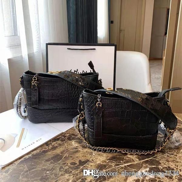 the new small sweet wind crocodile-embossed stray one shoulder aslant portable chain genuine leather handbags designers women bags purses
the new small sweet wind crocodile-embossed stray one shoulder aslant portable chain genuine leather handbags designers women bags purses