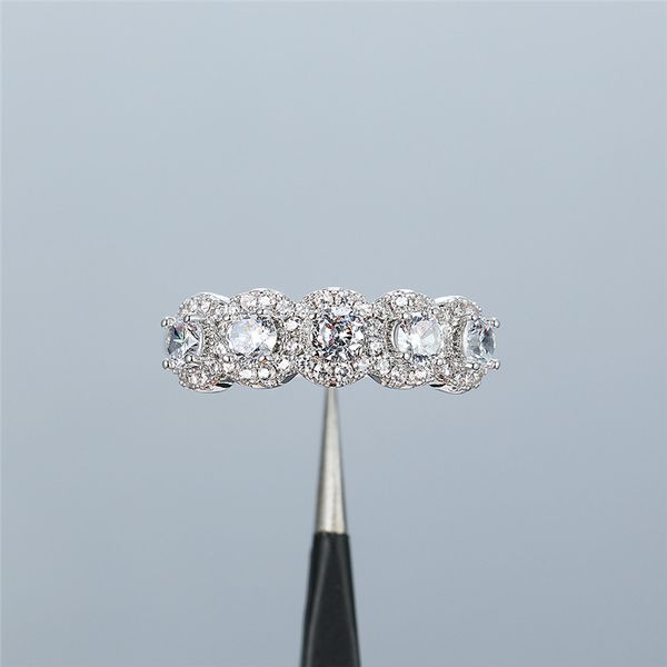 simple female white crystal stone ring charm silver color wedding ring trenty round thin engagement rings for women, Golden;silver
simple female white crystal stone ring charm silver color wedding ring trenty round thin engagement rings for women, Golden;silver