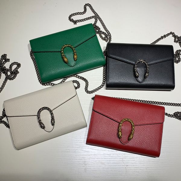 new snake head decoration handbag chain bag small square bag diamond line one litchi leather shoulder messenger bag lady messenger
new snake head decoration handbag chain bag small square bag diamond line one litchi leather shoulder messenger bag lady messenger