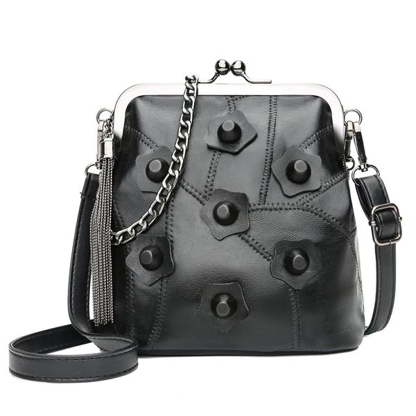 black punk chain genuine leather rivet clip lock crossbody bag casual handbags clutch women shoulder bags fashion shell bag 2019
black punk chain genuine leather rivet clip lock crossbody bag casual handbags clutch women shoulder bags fashion shell bag 2019