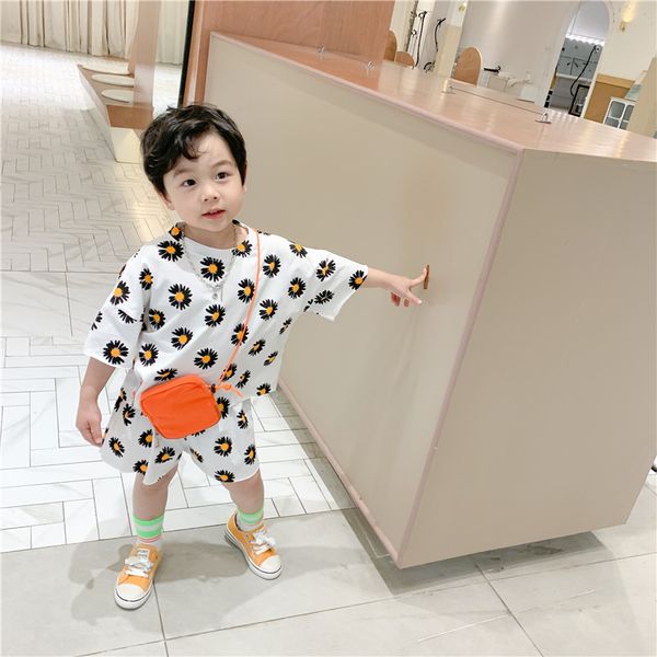kids designer clothing sets boys fashion flower print tshirts + shorts two pieces children summer fashion breathable clothing suit wholesale, White
kids designer clothing sets boys fashion flower print tshirts + shorts two pieces children summer fashion breathable clothing suit wholesale, White