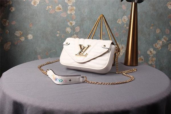 ww4 the latest french high-end brand women's wear one-shoulder bag classic charm exquisite fashion design party delivery m8022, Black;red
ww4 the latest french high-end brand women's wear one-shoulder bag classic charm exquisite fashion design party delivery m8022, Black;red