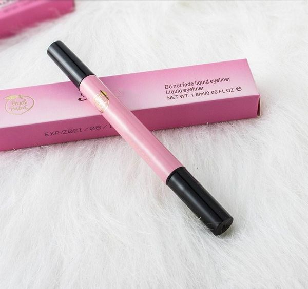 face do not fade liquid eyeliner double end brown + black single end black color version
face do not fade liquid eyeliner double end brown + black single end black color version