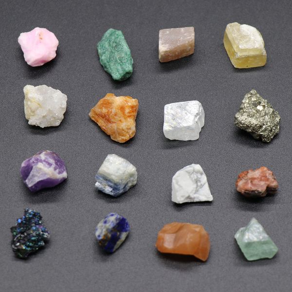 20pcs/lot different types natural crystal stone beads rock mineral specimens box-packed twenty kinds stones bead, Black
20pcs/lot different types natural crystal stone beads rock mineral specimens box-packed twenty kinds stones bead, Black