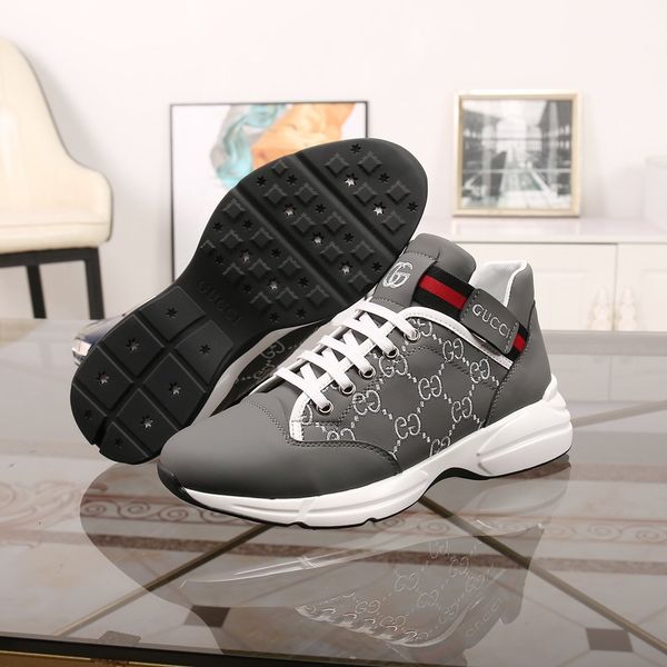 new style high-end luxury men's casual sneakers triple fashion men's brand men's shoes outdoor jogging shoes classic vintage, Black
new style high-end luxury men's casual sneakers triple fashion men's brand men's shoes outdoor jogging shoes classic vintage, Black