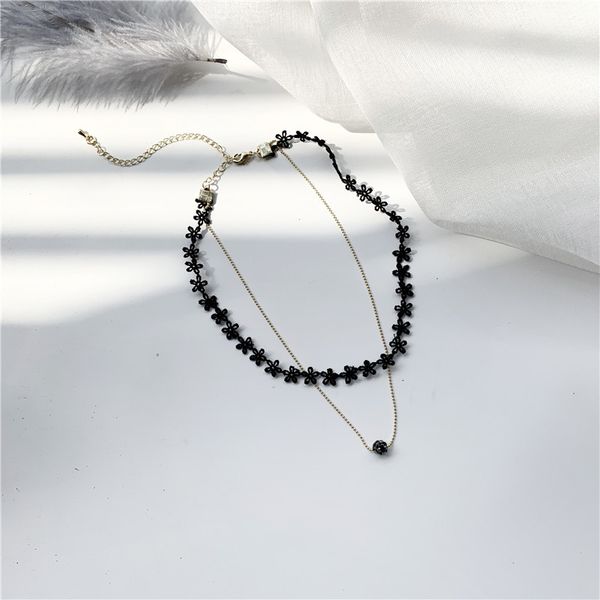 2020 double layer lace flower black choker necklace fashion geometric cone pendant rhinestones necklaces for women party gift, Golden;silver
2020 double layer lace flower black choker necklace fashion geometric cone pendant rhinestones necklaces for women party gift, Golden;silver