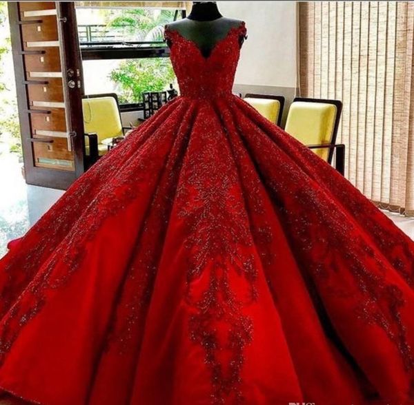 2020 vintage dark red ball gown prom dresses with lace applique quinceanera dress sweetheart chapel train lace up evening gowns for arabic
2020 vintage dark red ball gown prom dresses with lace applique quinceanera dress sweetheart chapel train lace up evening gowns for arabic