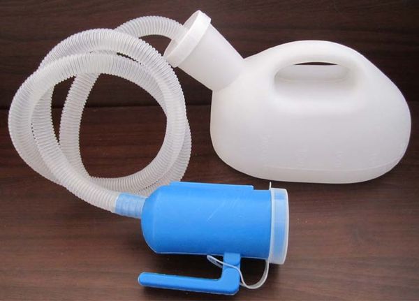 мужской писсуар 2000мл для сборника мочи старика с трубкой
мужской писсуар 2000мл для сборника мочи старика с трубкой