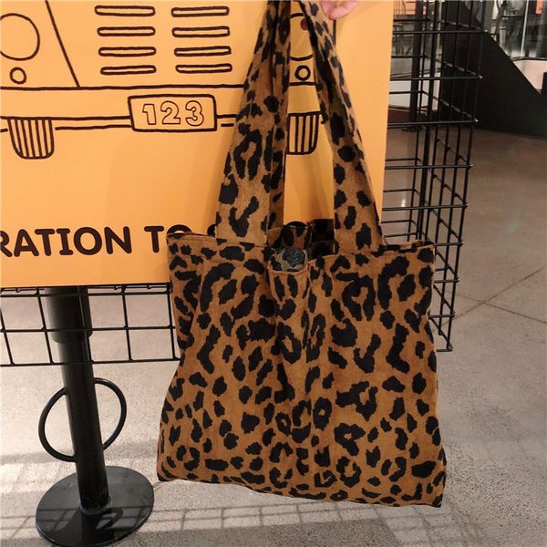 origional korean-style autumn and winter corduroy leopord pattern women's bag large capacity artistic college style versa
origional korean-style autumn and winter corduroy leopord pattern women's bag large capacity artistic college style versa