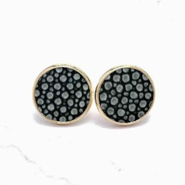 zwpon chic rainbow artificial stingray skin studs earrings geometric circle spot texture studs earrings for woman jewelry, Silver
zwpon chic rainbow artificial stingray skin studs earrings geometric circle spot texture studs earrings for woman jewelry, Silver
