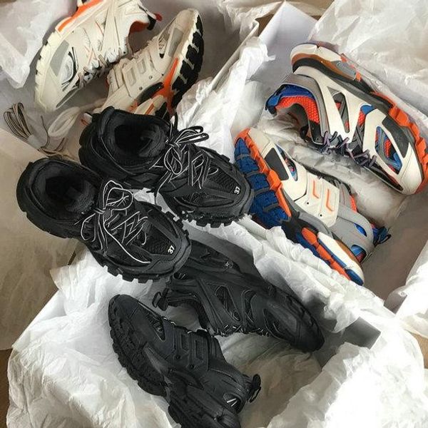 2019 Release 3.0 tess Paris track men gomma maille black For women Triple S Clunky Sneaker Running Shoes Hot Designer Dad Shoes
2019 Release 3.0 tess Paris track men gomma maille black For women Triple S Clunky Sneaker Running Shoes Hot Designer Dad Shoes