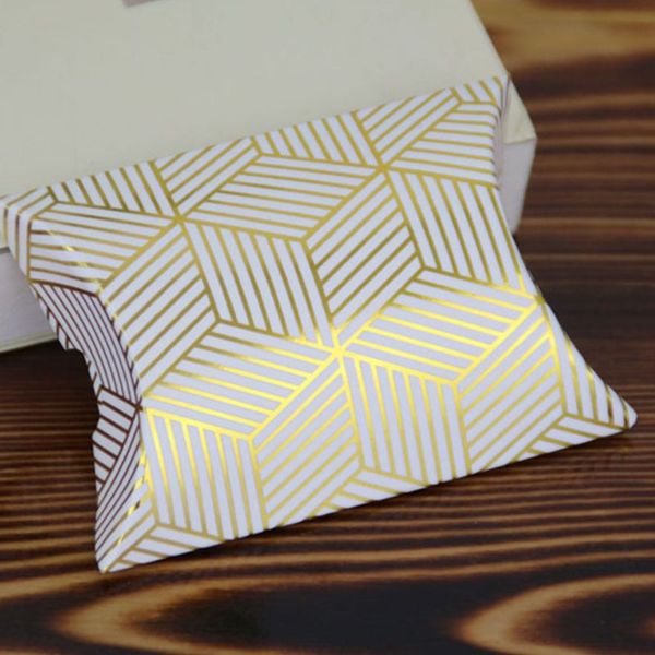 25шт 25шт золотая фольга творческий коробка конфет набор горячие серебряные подарки чехол декор подушка-форма упаковка коробка европейский с
25шт 25шт золотая фольга творческий коробка конфет набор горячие серебряные подарки чехол декор подушка-форма упаковка коробка европейский с