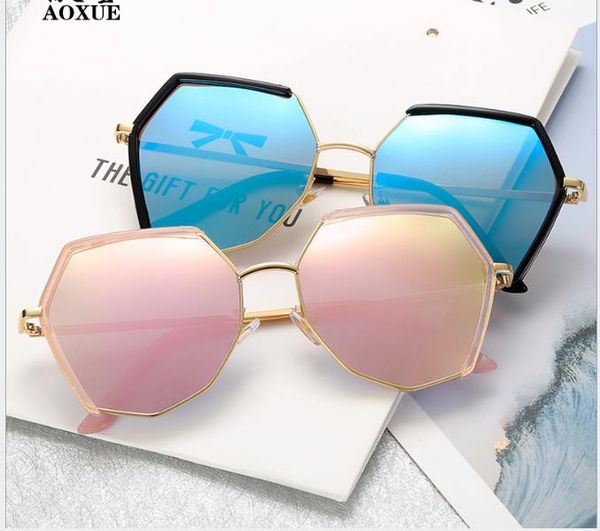 polygonal irregular high-grade polarized sunglasses driver's lens color film for men and women, White;black
polygonal irregular high-grade polarized sunglasses driver's lens color film for men and women, White;black