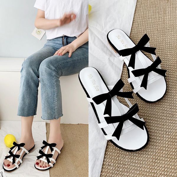 flat shoes female butterfly-knot woman's slippers slides fashion 2020 summer soft basic rubber pu flat shoes female, Black
flat shoes female butterfly-knot woman's slippers slides fashion 2020 summer soft basic rubber pu flat shoes female, Black