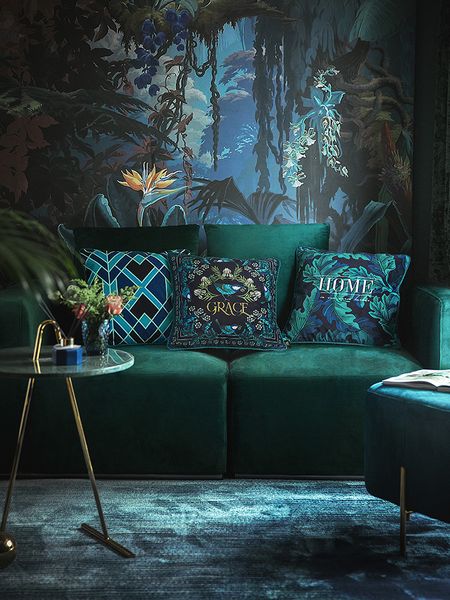luxury classical european design velvet cushion cover printed pillow cover pillowcase home decorative sofa throw pillows chair
luxury classical european design velvet cushion cover printed pillow cover pillowcase home decorative sofa throw pillows chair