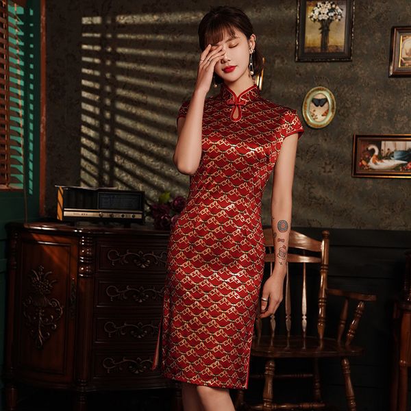 woman chinese silk cheongsam dress plus size 4xl elegant dress women novelty floral teenage girl tight qipao, Red
woman chinese silk cheongsam dress plus size 4xl elegant dress women novelty floral teenage girl tight qipao, Red