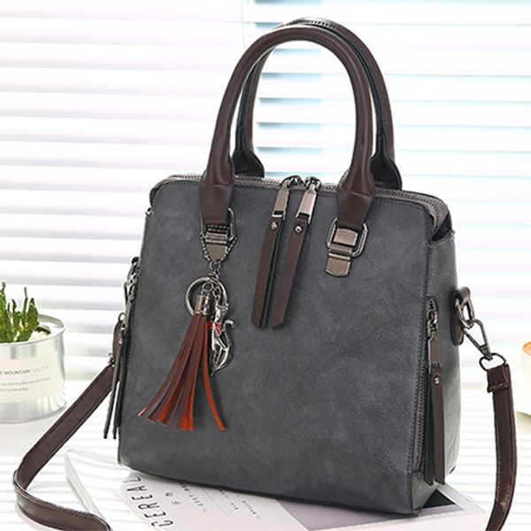 мода женщин сумки tassel pu кожа totes сумка топ-ручка вышивки crossbody сумки на ремне сумки lady style простые сумки
мода женщин сумки tassel pu кожа totes сумка топ-ручка вышивки crossbody сумки на ремне сумки lady style простые сумки