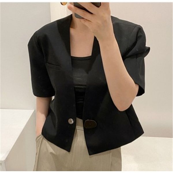 new arrivals chic fashionable solid simple basic single special aesthetic v-neck basic all match minimalism professional suits, White;black
new arrivals chic fashionable solid simple basic single special aesthetic v-neck basic all match minimalism professional suits, White;black
