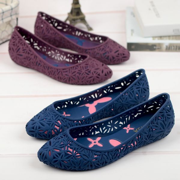 summer fashion pointy shoes, female flat carving hollow beach shoes, comfortable skidproof breathable crystal sandals, Black
summer fashion pointy shoes, female flat carving hollow beach shoes, comfortable skidproof breathable crystal sandals, Black