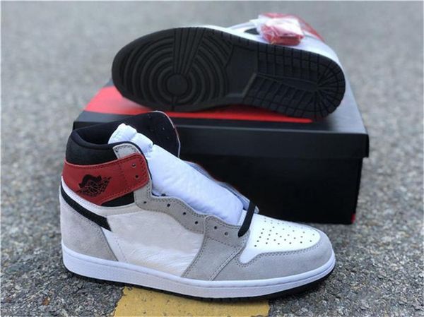est 2020 1 og high light smoke grey mens basketball shoes retro white black varsity red 555088-126 outdoor shoes sneakers with box
est 2020 1 og high light smoke grey mens basketball shoes retro white black varsity red 555088-126 outdoor shoes sneakers with box