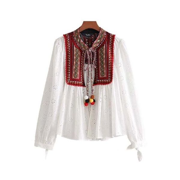 women vintage embroidery loose jacket coat fur balls decoration long sleeve female coats hollow out retro outerwear elegant, Black;brown
women vintage embroidery loose jacket coat fur balls decoration long sleeve female coats hollow out retro outerwear elegant, Black;brown