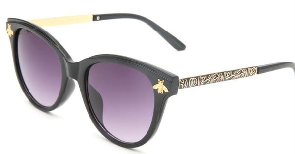 марка мужские винтажные квадратные солнцезащитные очки объектив eyewea9264r аксессуары мужские солнцезащитные очки для мужчин и женщин кроко, White;black 
марка мужские винтажные квадратные солнцезащитные очки объектив eyewea9264r аксессуары мужские солнцезащитные очки для мужчин и женщин кроко, White;black