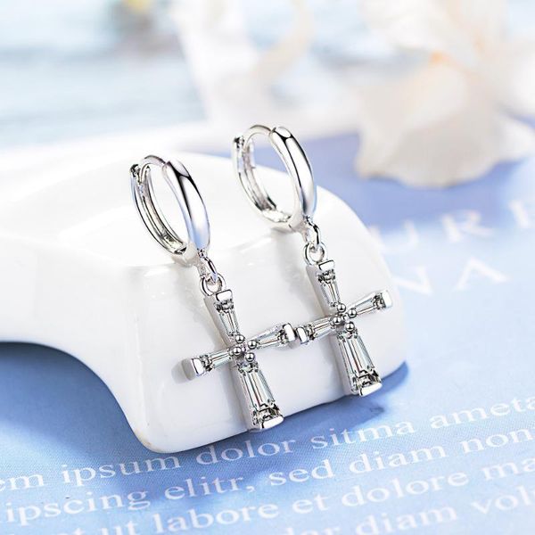 uilz fashion cross earrings personality zircon earrings short small surprise female from life cel2287, Golden;silver
uilz fashion cross earrings personality zircon earrings short small surprise female from life cel2287, Golden;silver
