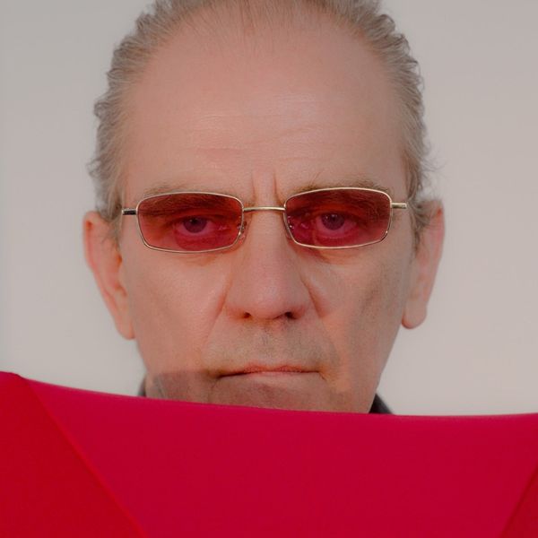 fashion metal small square frame sun men's and women's marine glasses personalized sun glasses, White;black
fashion metal small square frame sun men's and women's marine glasses personalized sun glasses, White;black