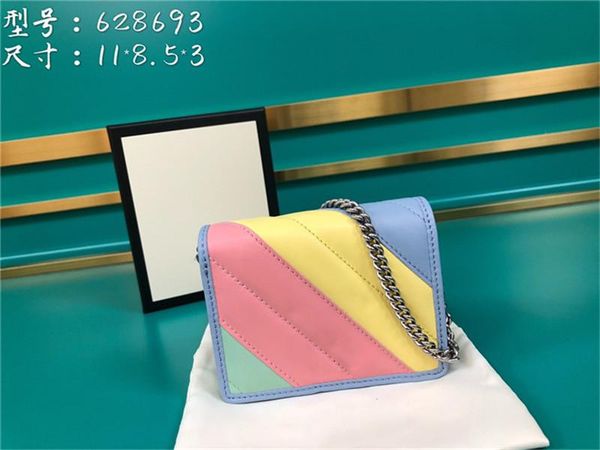 ladies new edition imported cowhide cowhide with original hardware decoration color one-shoulder bag
ladies new edition imported cowhide cowhide with original hardware decoration color one-shoulder bag