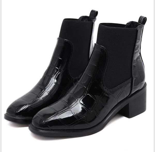 autumn and winter new boots, crocodile leather women's boots, boots, thick with martin boots, Black
autumn and winter new boots, crocodile leather women's boots, boots, thick with martin boots, Black
