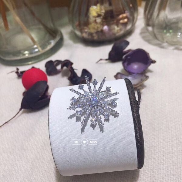 sale lady fashion pins charming crystal cz stones brooch unicorn large snowflake brooch pins jewelry broches, Gray
sale lady fashion pins charming crystal cz stones brooch unicorn large snowflake brooch pins jewelry broches, Gray