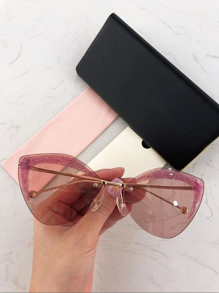 latest selling popular fashion 0355 women sunglasses mens sunglasses men sunglasses gafas de sol sun glasses uv400 lens with box, White;black
latest selling popular fashion 0355 women sunglasses mens sunglasses men sunglasses gafas de sol sun glasses uv400 lens with box, White;black