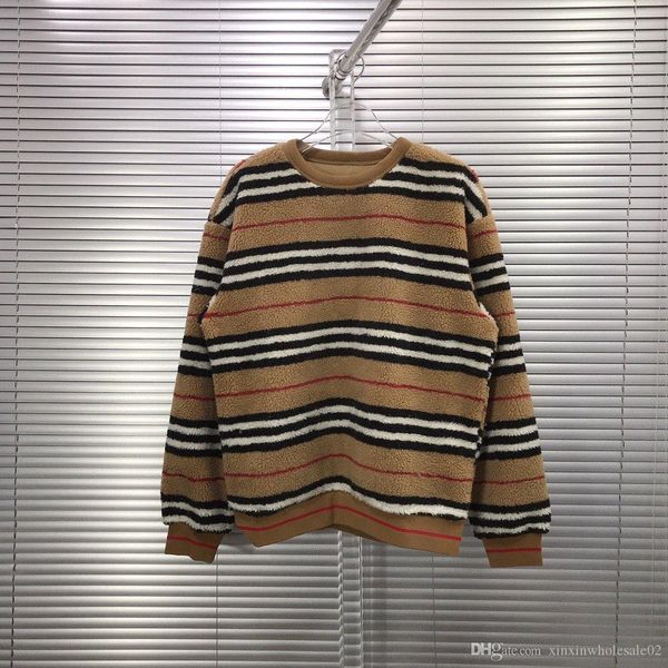 2020ss european british autumn and winter latest style fashion high-quality line stitching printing wild lamb wool wild sweatshirt, White;black
2020ss european british autumn and winter latest style fashion high-quality line stitching printing wild lamb wool wild sweatshirt, White;black