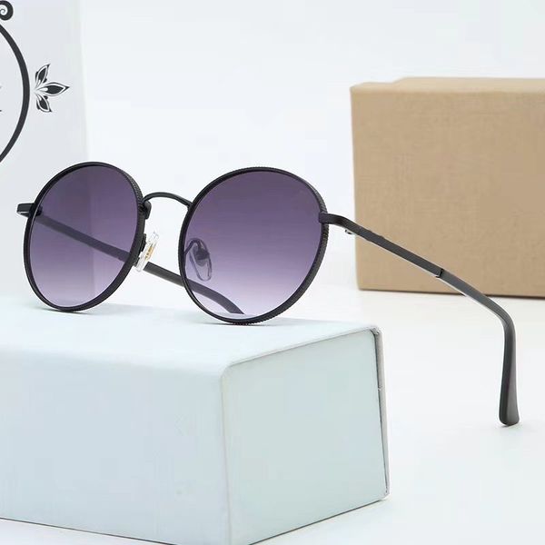 2020 new glasses womens sunglasses fashion casual sun glassses round metal frame uv protection sunglasses with box, White;black
2020 new glasses womens sunglasses fashion casual sun glassses round metal frame uv protection sunglasses with box, White;black