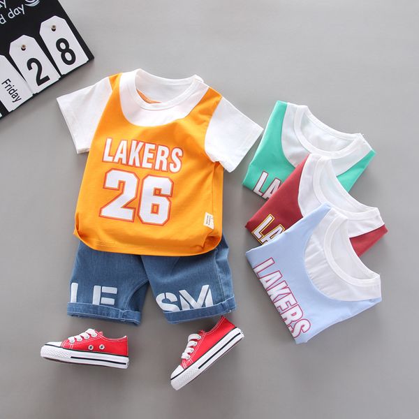 новые 2020 летние одежды малышей 1-4 лет с коротким рукавом детские спортивные шить куртки и шорты одежда, White 
новые 2020 летние одежды малышей 1-4 лет с коротким рукавом детские спортивные шить куртки и шорты одежда, White