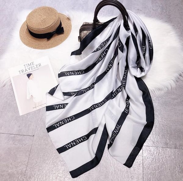 2020 summer design stripe letter silk scarf women's new spring and autumn sun beach towel travel thin, Blue;gray
2020 summer design stripe letter silk scarf women's new spring and autumn sun beach towel travel thin, Blue;gray