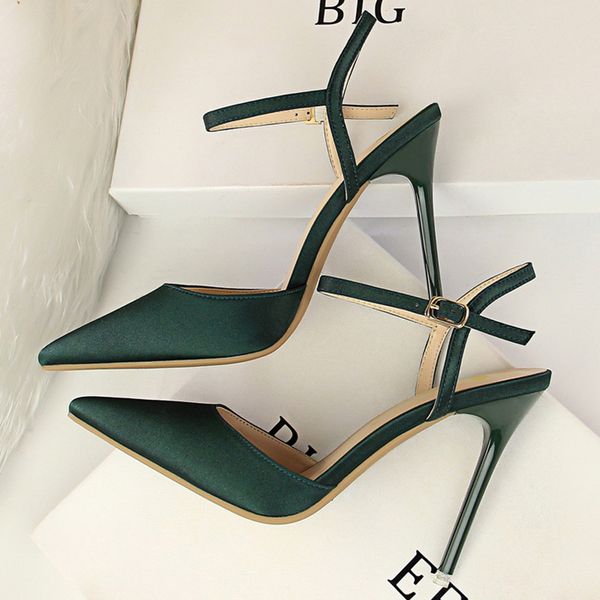 2020 summer women 10cm high heels sandals lady pointed toe size 40 pumps female satin silk buckle green sandles prom shoes, Black
2020 summer women 10cm high heels sandals lady pointed toe size 40 pumps female satin silk buckle green sandles prom shoes, Black